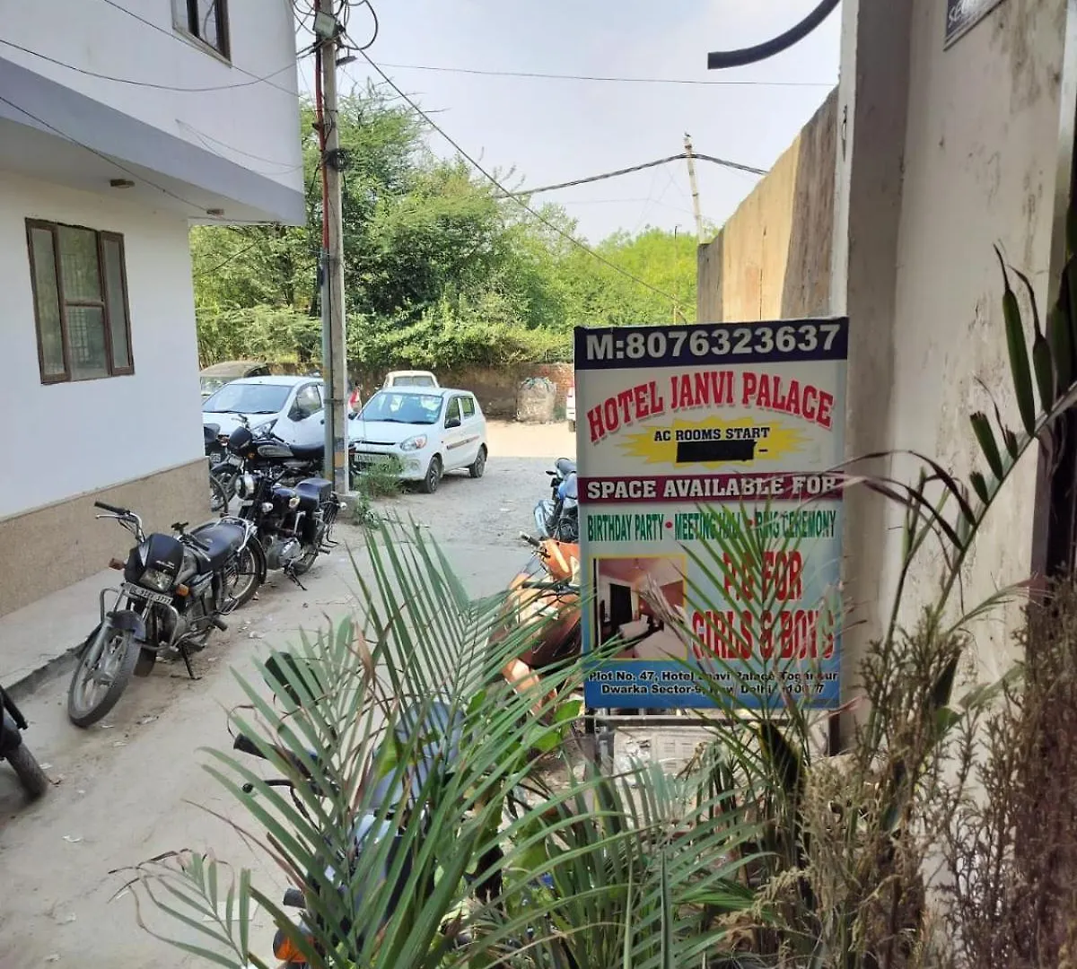 Hotel Janvi Palace Delhi  3*, Delhi (National Capital Territory of India)